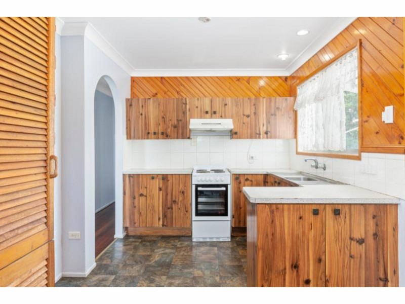 28 Wackford Street, Park Avenue QLD 4701